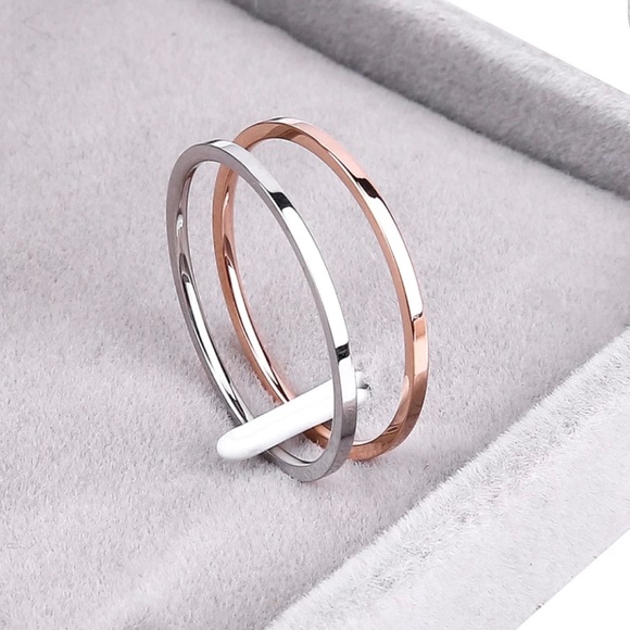 Thin Platinum Silver Minimalist Ring - Picture 3 of 7